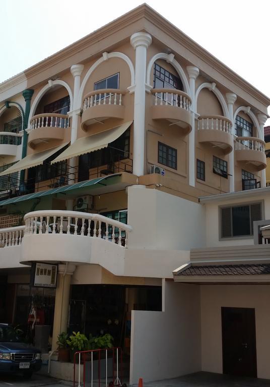 Indogee Apartments Pattaya Exterior foto